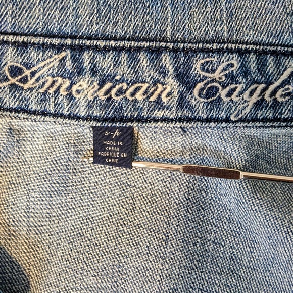 American Eagle Cropped Medium Blue Cotton Blend Denim Jacket Women's Size S/P - Picture 5 of 5